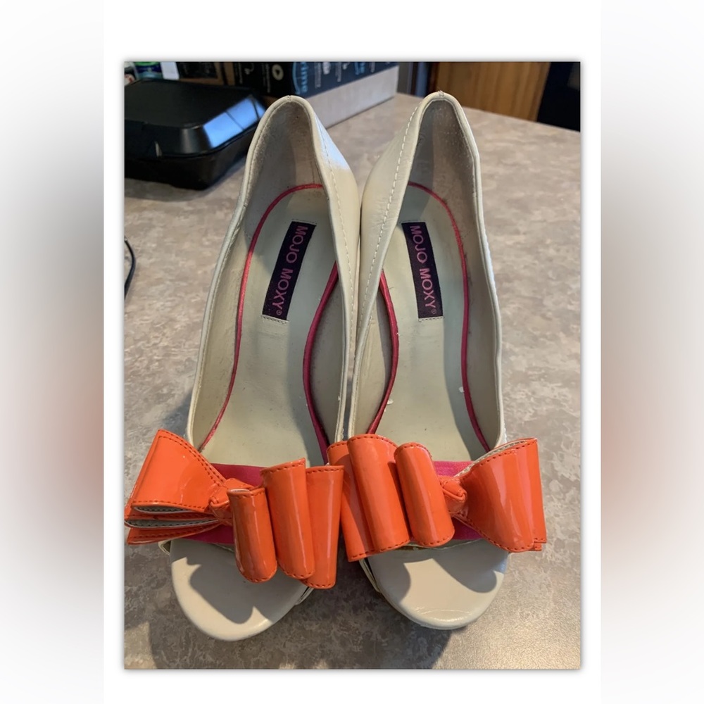 MOJO MOXY HEELS WOMENS SIZE 7